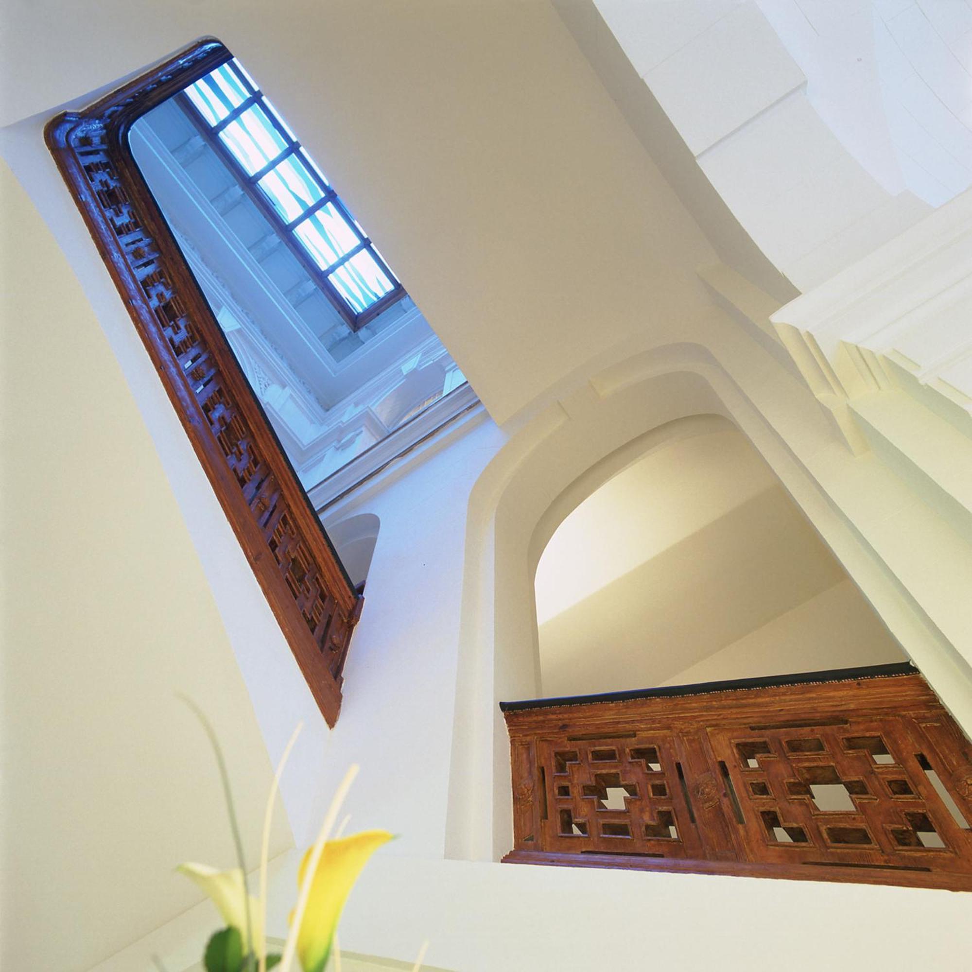 Hospes Palau De La Mar, Valencia, A Member Of Design Hotels Buitenkant foto Interior of the synagogue