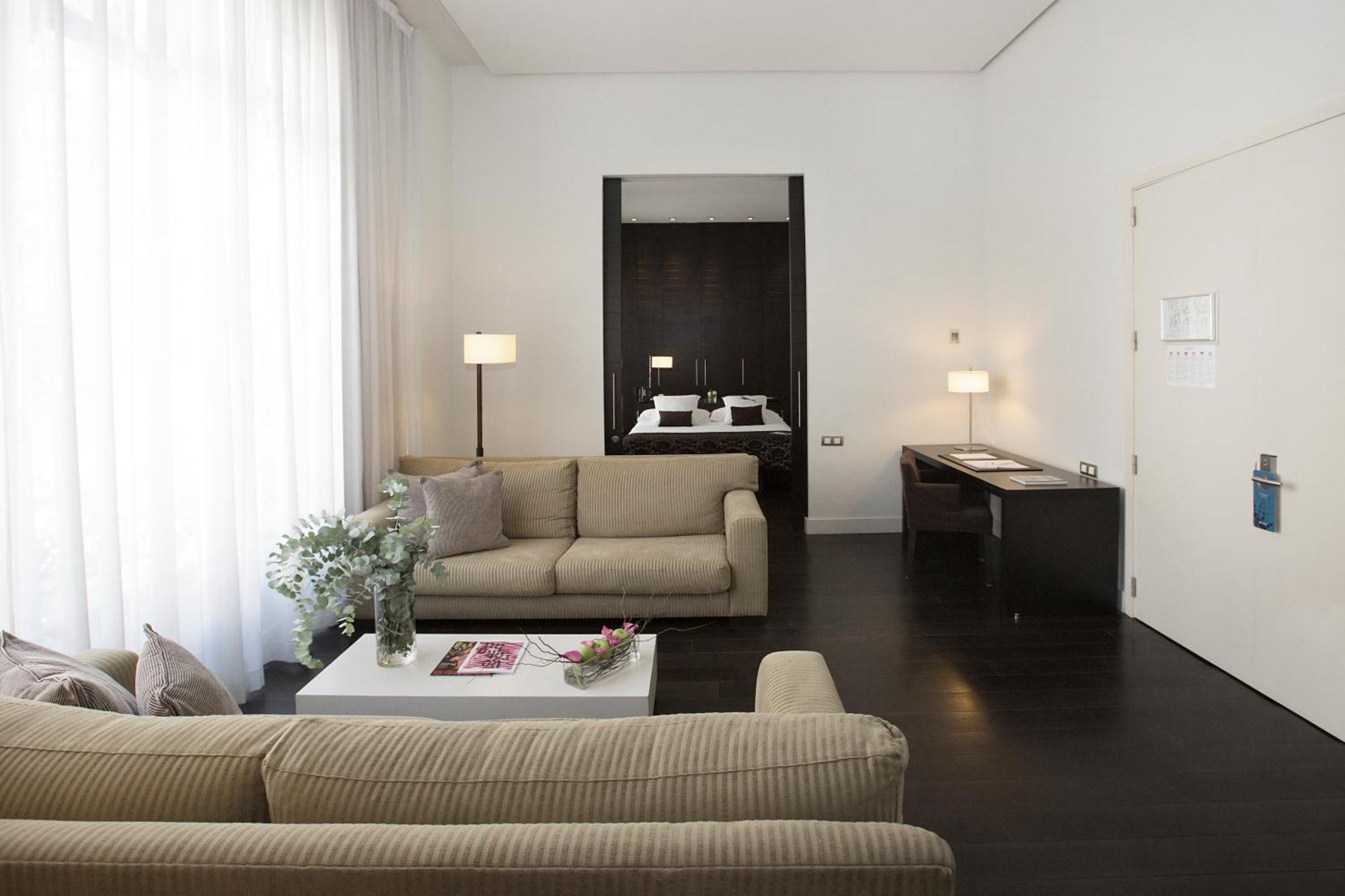 Hospes Palau De La Mar, Valencia, A Member Of Design Hotels Buitenkant foto A suite at the London Edition